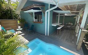 Tres Joli Bungalow Et Sa Petite Piscine Privee